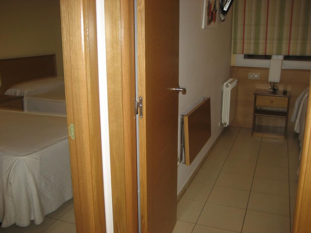 Pension Residencia Caola Arteixo Δωμάτιο φωτογραφία